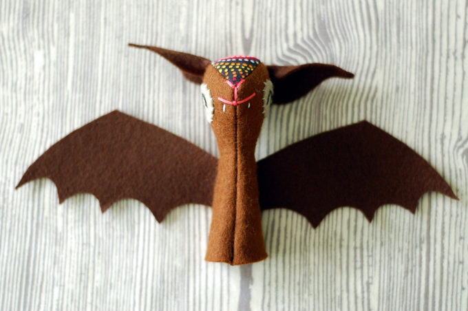 Bat Finger Puppet Plushie Pattern by Soto Softies | Plushie Patterns