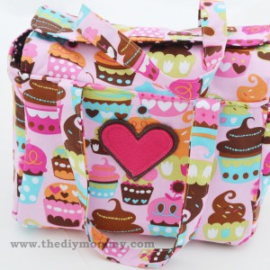 The-DIY-Mommy-Doll-Diaper-Bag-and-Accessories-13