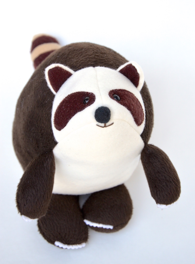 raccoon plushie pattern- free stuffed animal you can sew!