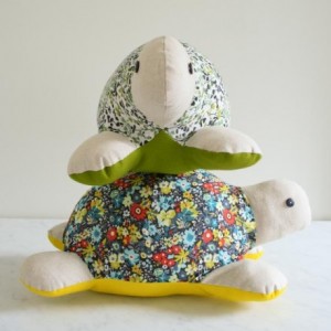 Turtle Plushies to Sew | Different styles, designs, and type of fabric used | Easy to follow tutorials