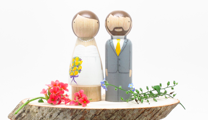 BRIDE AND GROOM PEG DOLLS