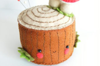 Felt Tree Stump Pincushion Tutorial