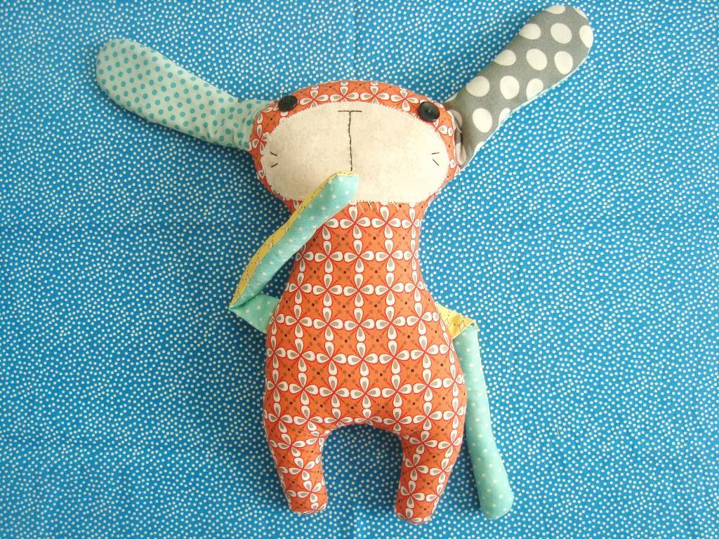 bunny plushie free pattern and template 