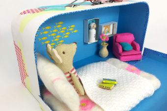 How To Turn A Lunch Box Into A DIY Traveling Dollhouse